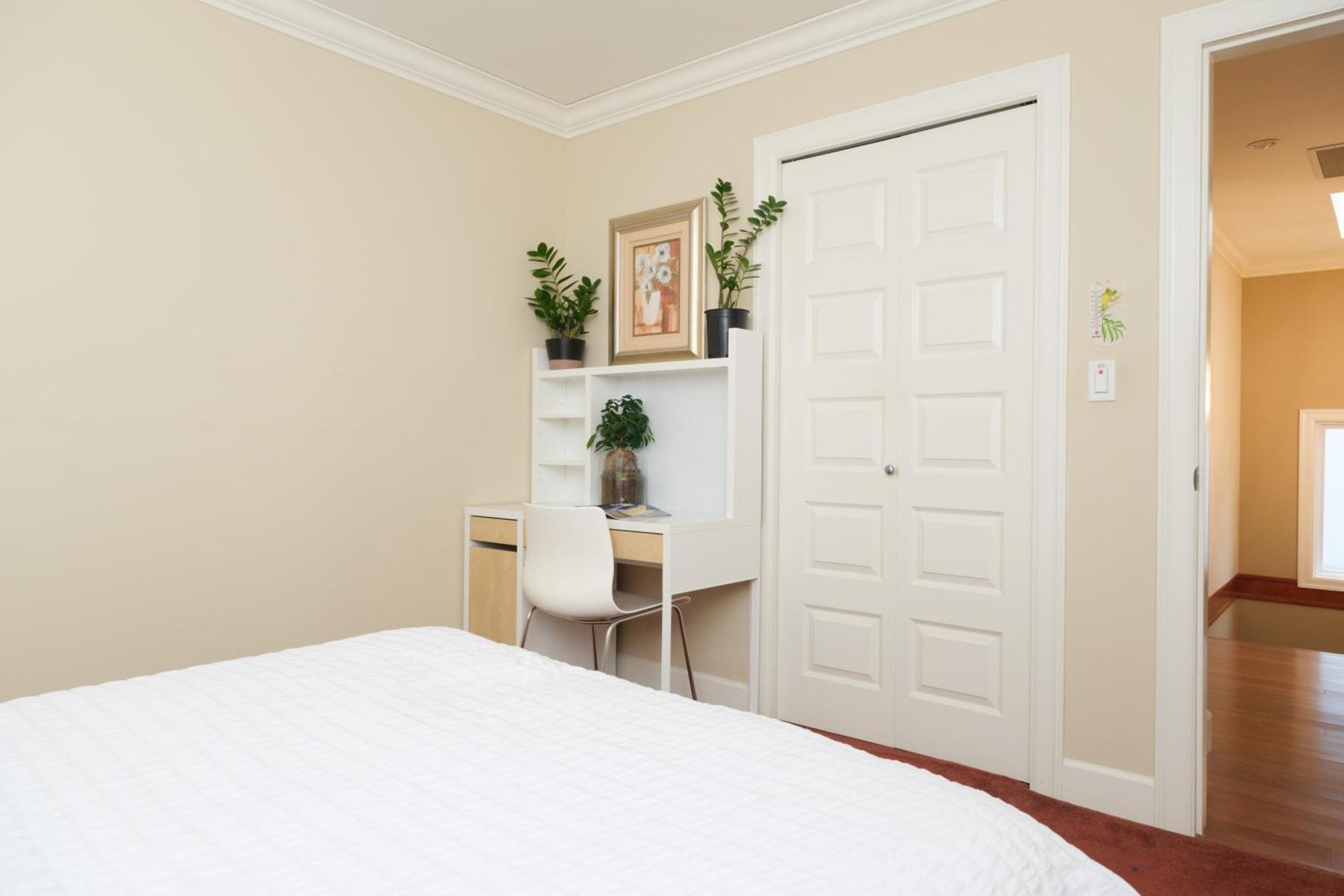Cambie & 61St Ave Homestay バンクーバー エクステリア 写真